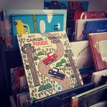 petit camion rouge petit camion noir nobi nobi