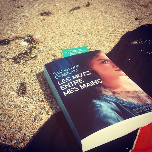 les-mots-entre-mes-mains-guinevere-glasfurd